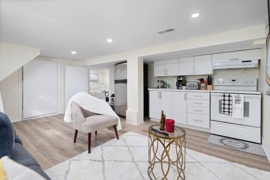 Beautiful Renovated Oasis *