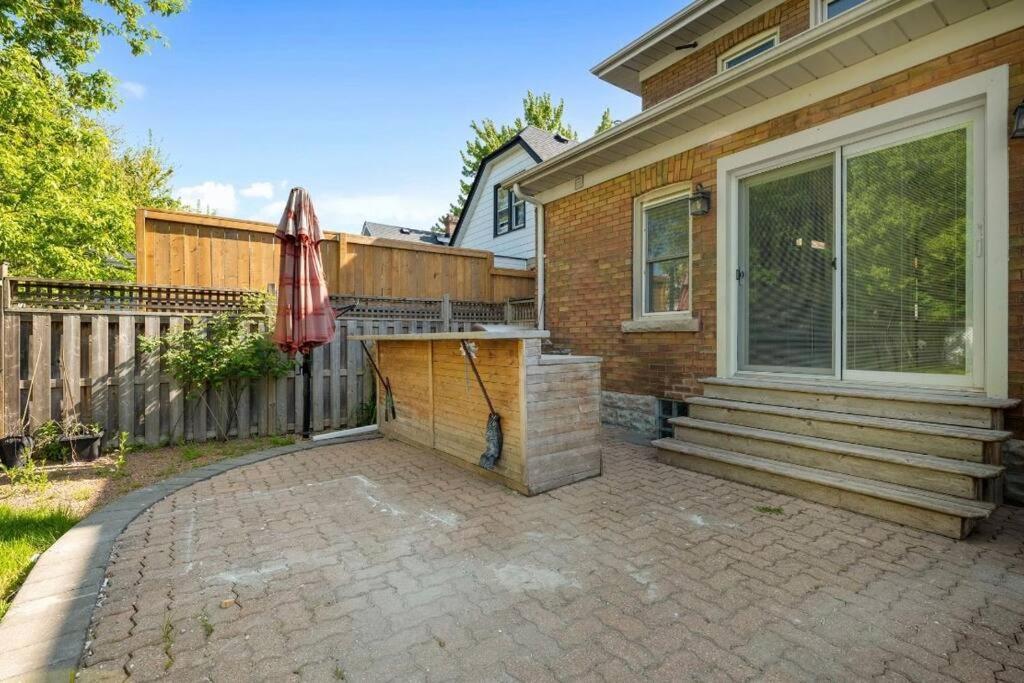 Holiday home Beautiful Renovated Oasis Niagara Falls