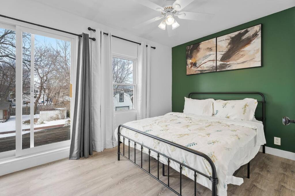 Beautiful Renovated Oasis *